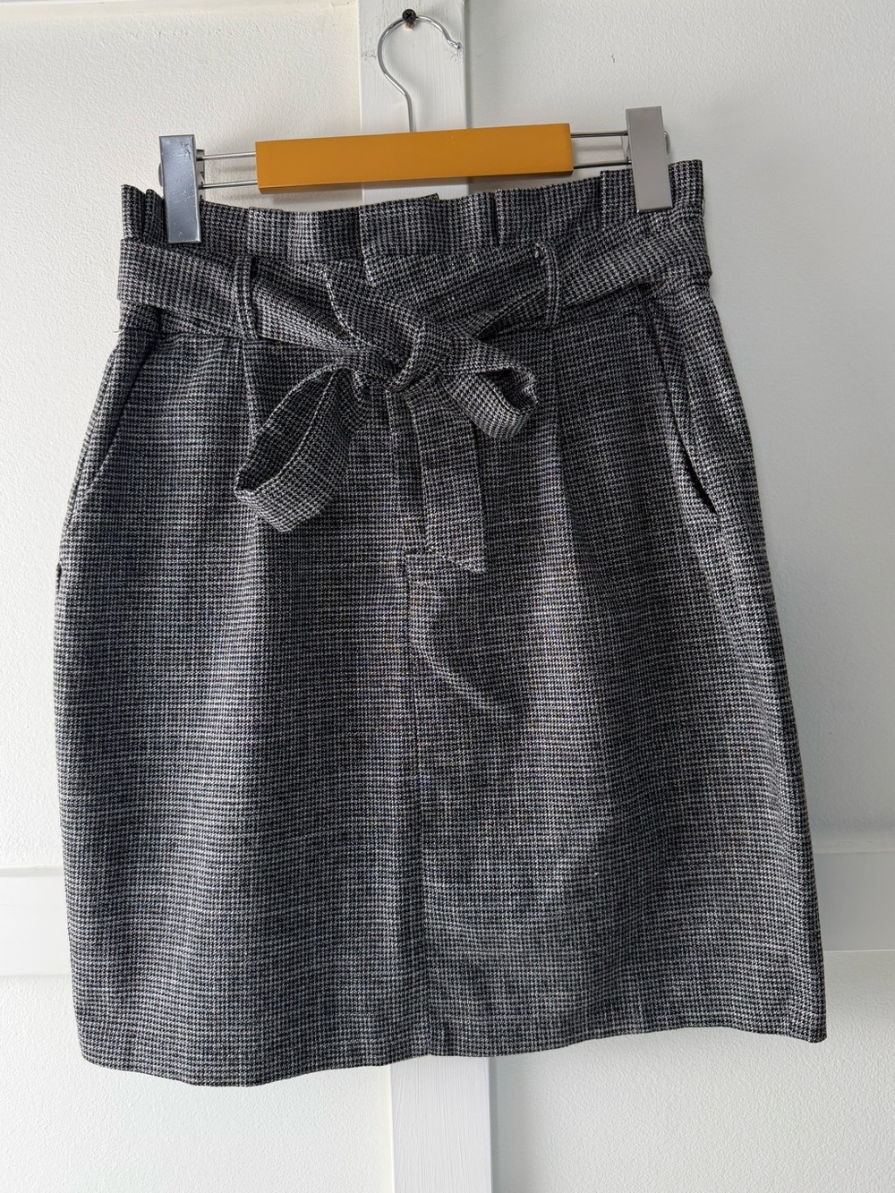 VERO MODA Paperbag Waist Houndstooth Mini Skirt with Tie Belt